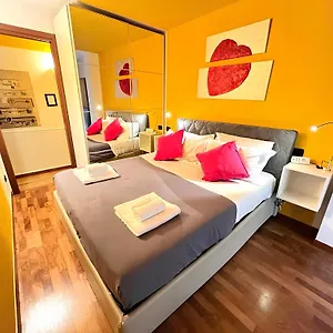  Apartamento Duomo And Downtown Itália
