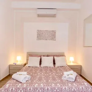  Casa de hóspedes Lovely Nights - Luxury Itália