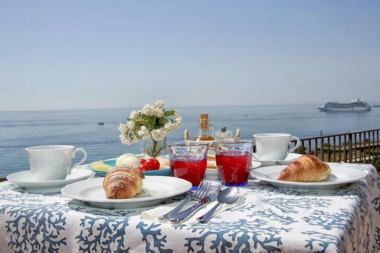 B&B Sottocoperta Taormina Bed & Breakfast